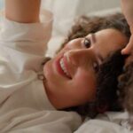 Listening to Background Emotions